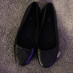 Falls Creek Black Ballet Flats with Bow Detail